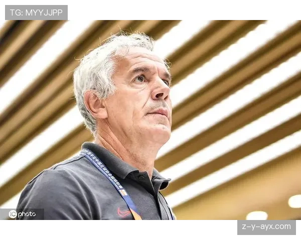 萨索洛防线稳固成比赛关键,后防组织力获主帅高度评价