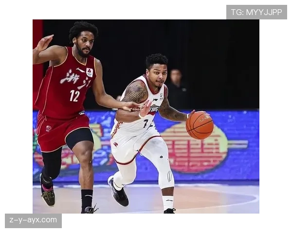 维拉边路进攻火力全开，状态回暖开启球队新篇章